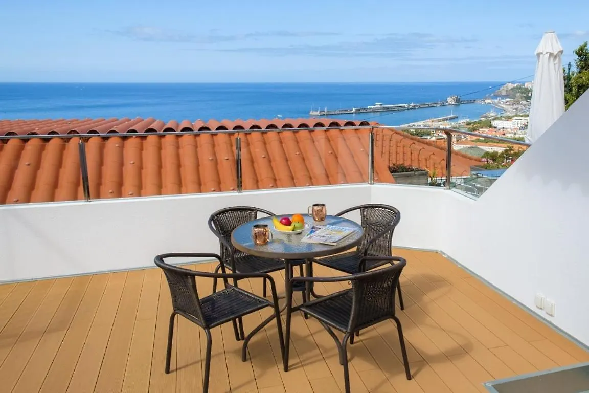 Guest house Guestready - An Amazing Blue Ocean View Hotel Funchal  Portugal